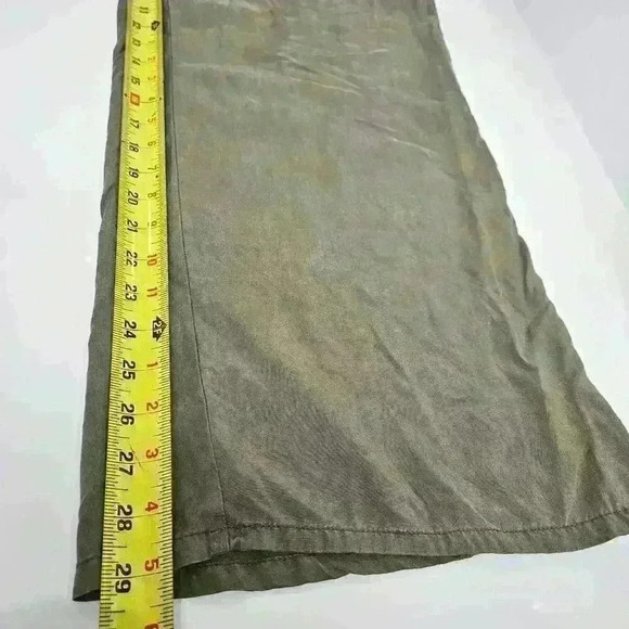 Thread and Supply PaperBag High Waist Sage Green Size Medium - Picture 7 of 7